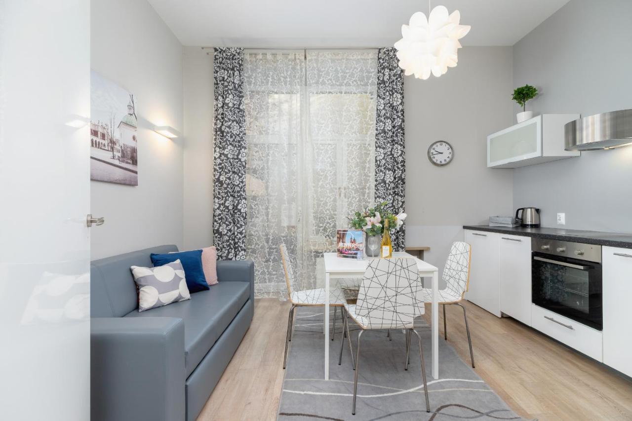 Central Planty Park Apartment Lobzowska By Noclegi Renters Krakow Dış mekan fotoğraf