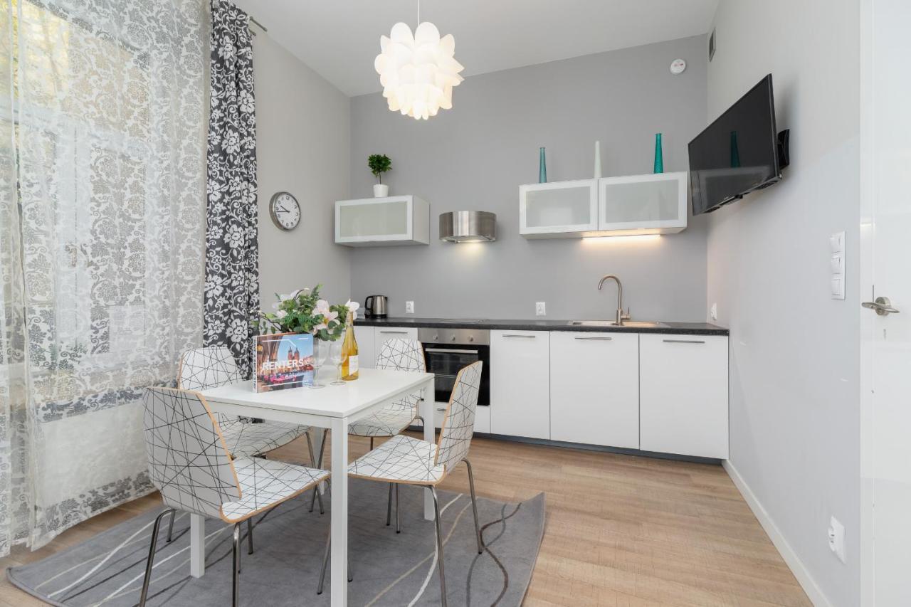 Central Planty Park Apartment Lobzowska By Noclegi Renters Krakow Dış mekan fotoğraf