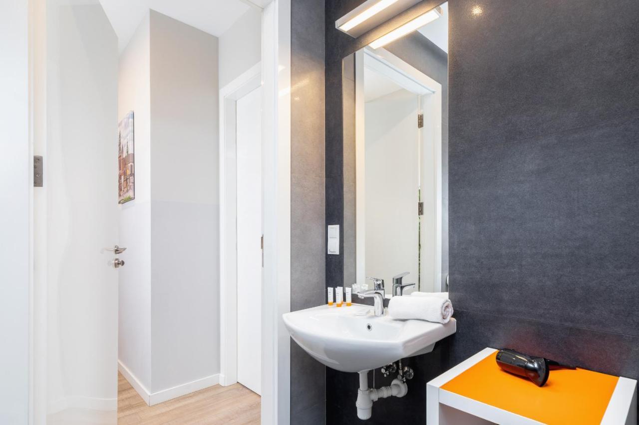 Central Planty Park Apartment Lobzowska By Noclegi Renters Krakow Dış mekan fotoğraf