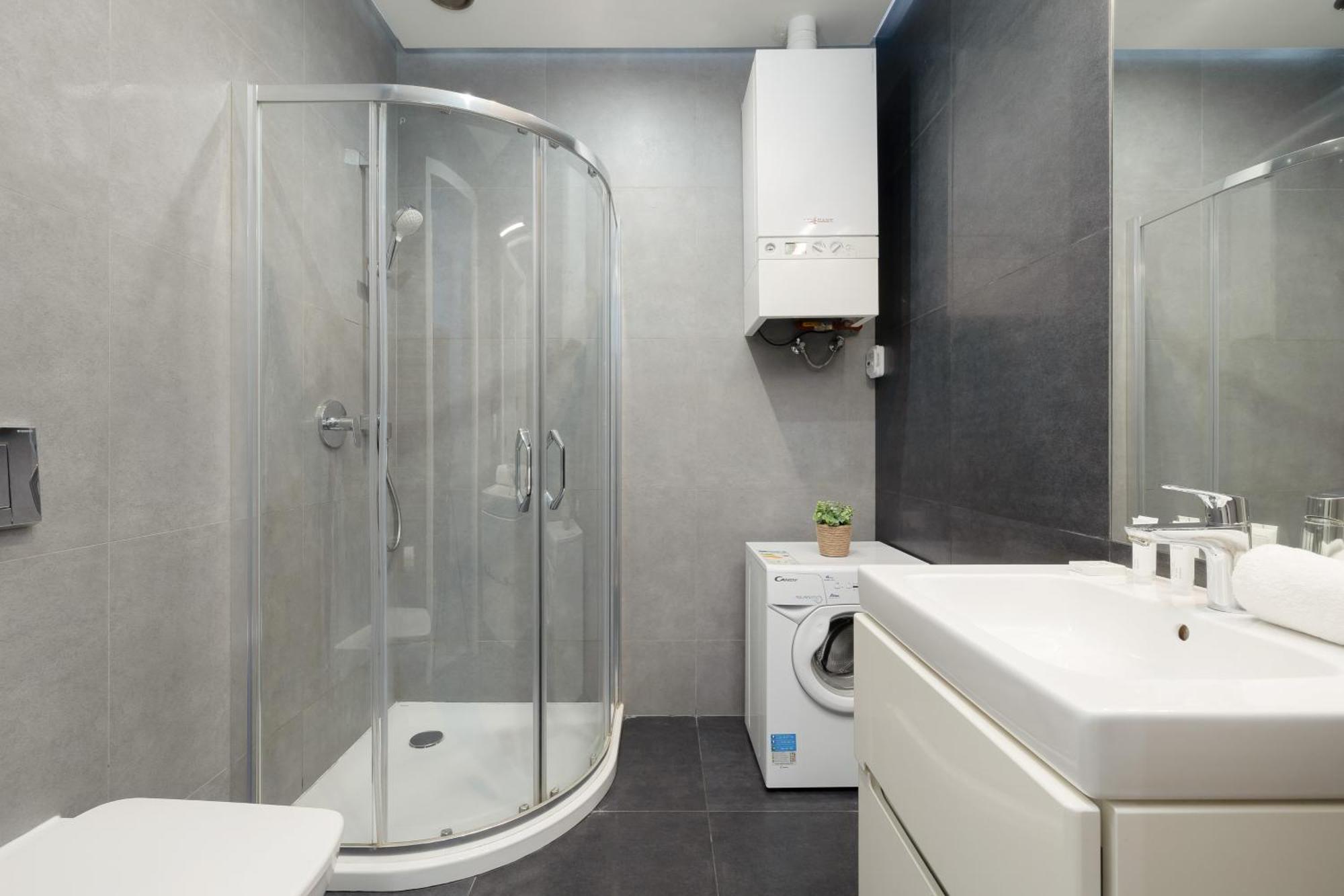 Central Planty Park Apartment Lobzowska By Noclegi Renters Krakow Dış mekan fotoğraf